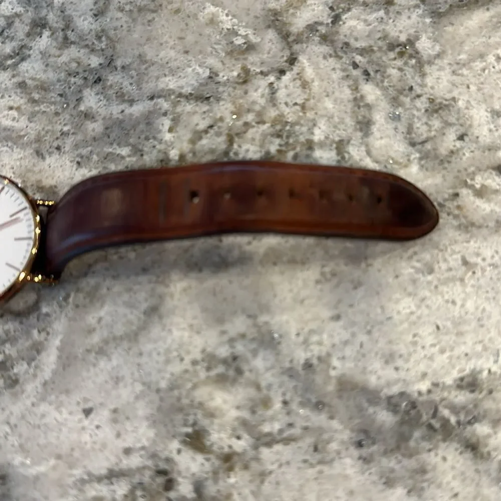 Daniel Wellington elevate your